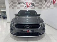 Usado VW T-Roc Sportline 150 CV (110 kW) 2022 Gris / plata SUV