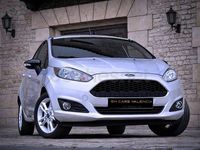 Usado Ford Fiesta Trend 82 CV (60 kW) 2017 Gris / plata Berlina