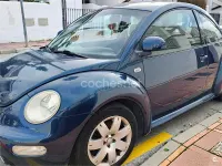 Usado VW New Beetle 90 CV (66 kW) 1999 Azul Utilitario