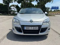 Usado Renault Mégane III Privilege 130 CV (95 kW) 2010 Gris / plata Berlina