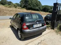 Usado Renault Clio II Dynamique 65 CV (47 kW) 2004 Negro Berlina