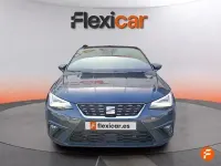 Usado Seat Ibiza 115 CV (84 kW) 2024 Gris Utilitario