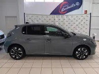 Nuevo Peugeot 208 Allure 100 CV (73 kW) 2025 Gris Utilitario