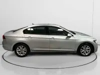 Usado VW Passat Business 150 CV (110 kW) 2021 Gris Berlina