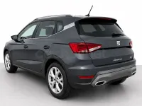 Usado Seat Arona FR 115 CV (84 kW) 2025 Gris / plata SUV
