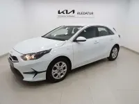 Usado Kia Ceed Style 101 CV (74 kW) 2024 Blanco Utilitario