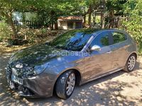 Usado Alfa Romeo Giulietta Distinctive 140 CV (102 kW) 2011 Gris / plata Utilitario