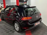 Usado VW Golf VII Advance 125 CV (91 kW) 2018 Negro Berlina
