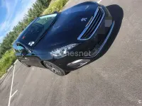 Usado Peugeot 308 Style 130 CV (95 kW) 2016 Negro Berlina