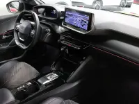 Usado Peugeot e-208 GT 114 kW (156 CV) 2024 Amarillo Utilitario
