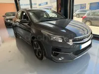 Usado Kia XCeed 141 CV (103 kW) 2021 Gris / plata SUV