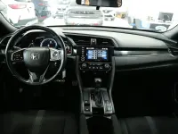 Usado Honda Civic Elegance 126 CV (92 kW) 2021 Azul Berlina