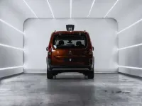 Usado Peugeot Rifter Allure 131 CV (96 kW) 2020 Marrón Monovolumen