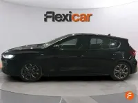 Usado Ford Focus ST-Line 125 CV (91 kW) 2023 Negro Berlina