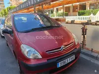 Usado Citroën Xsara Picasso 92 CV (67 kW) 2006 Rojo Monovolumen