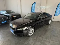 Usado Volvo S90 Momentum 190 CV (139 kW) 2019 Negro Berlina