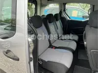 Usado Peugeot Partner Tepee Active 100 CV (73 kW) 2016 Gris / plata Monovolumen
