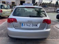 Usado Audi A3 Ambition 105 CV (77 kW) 2005 Gris / plata Utilitario