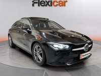 Usado Mercedes CLA180 Shooting Brake 137 CV (100 kW) 2020 Negro Familiar