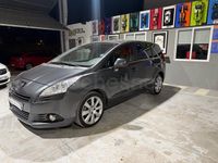 Usado Peugeot 5008 Style 115 CV (84 kW) 2013 Gris / plata Monovolumen