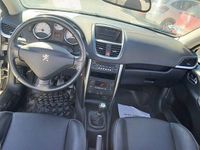 Usado Peugeot 207 CC 120 CV (88 kW) 2011 Blanco Descapotable