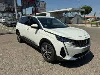 Usado Peugeot 5008 Allure 131 CV (96 kW) 2021 Blanco SUV