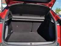Usado Peugeot 2008 Active 100 CV (73 kW) 2023 Rojo SUV