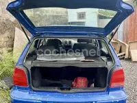Usado VW Polo Trendline 75 CV (55 kW) 2000 Azul Berlina