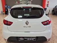 Usado Renault Clio IV Life 75 CV (55 kW) 2017 Blanco Berlina