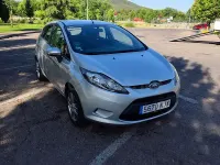Usado Ford Fiesta 60 CV (44 kW) 2011 Gris / plata Berlina