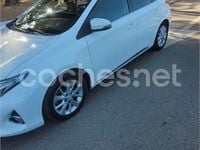 Usado Toyota Auris Active 124 CV (91 kW) 2014 Blanco Berlina