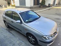 Usado Nissan Almera Comfort 110 HP (80 kW) 2001 Cinzento Sedan