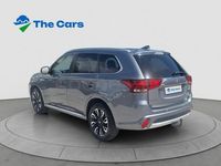 Usado Mitsubishi Outlander P-HEV 203 CV (149 kW) 2018 Gris / plata SUV
