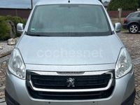 Usado Peugeot Partner Tepee Style 100 CV (73 kW) 2016 Gris / plata Monovolumen