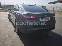 Usado Ford Mondeo Trend 150 CV (110 kW) 2018 Gris / plata Berlina