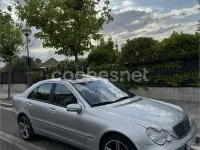 Usado Mercedes C180 Classic 143 CV (105 kW) 2003 Gris / plata Berlina