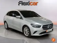 Usado Mercedes B180 116 CV (85 kW) 2019 Gris Utilitario