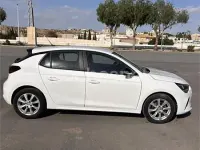 Usado Opel Corsa Edition 75 CV (55 kW) 2022 Blanco Utilitario