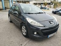 Usado Peugeot 207 Active 75 CV (55 kW) 2012 Gris / plata Berlina