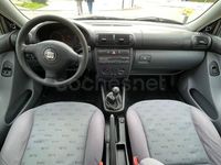Usado Seat Leon 105 CV (77 kW) 2001 Gris / plata Utilitario