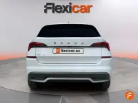 Usado Skoda Kamiq Ambition 115 HP (84 kW) 2021 Branco SUV