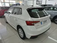 Usado Skoda Fabia Essence 95 CV (69 kW) 2024 Blanco Utilitario