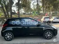 Usado Hyundai i20 Classic 78 CV (57 kW) 2010 Negro Utilitario