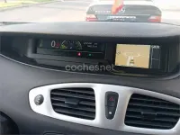 Usado Renault Scénic III Life 115 CV (84 kW) 2016 Blanco Monovolumen