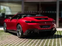 Usado Ferrari Roma 620 CV (456 kW) 2025 Rojo Descapotable