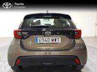 Usado Toyota Yaris Hybrid Active 116 CV (85 kW) 2024 Marrón Berlina