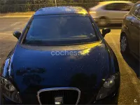 Usado Seat Leon Reference 105 CV (77 kW) 2006 Negro Utilitario