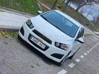 Usado Chevrolet Aveo LT 84 CV (61 kW) 2011 Blanco Berlina