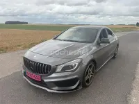 Usado Mercedes CLA220 Shooting Brake AMG line 177 CV (130 kW) 2016 Gris / plata Familiar