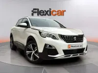 Usado Peugeot 3008 Allure 130 CV (95 kW) 2019 Blanco SUV